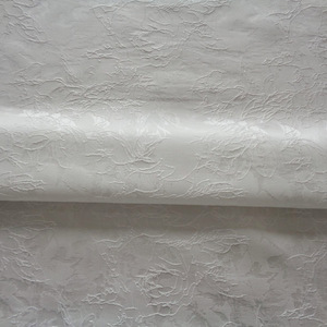 Tela Jacquard de Satén Brocado Tejido con Memoria 100% Poliéster de Alta Calidad Personalizada para Prendas de Niñas - Product Image 4