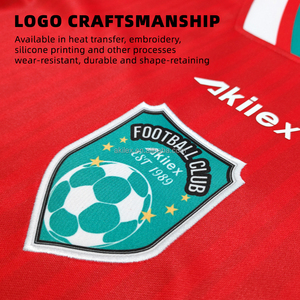 Maillot de football rétro Akilex personnalisé, élégant, avec sublimation, entièrement personnalisable, broderie, maillot de football vintage - Product Image 4