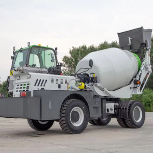 Camions malaxeurs à béton autochargeurs et mélangeurs entièrement automatiques en promotion - Product Image 1