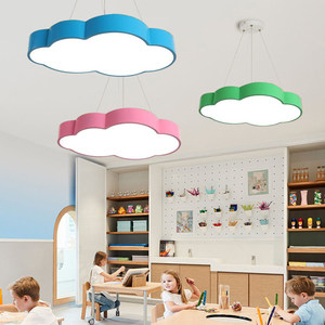 Luminaire suspendu LED personnalisé <span class=keywords><strong>en</strong></span> forme de nuage |   Lampe de <span class=keywords><strong>dessin</strong></span> <span class=keywords><strong>animé</strong></span> à haute luminosité et protectrice pour les yeux, idéale pour les écoles et les chambres d'enfants |   Garantie de 3 ans - Product Image 2