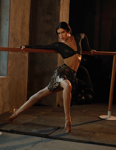 Completo da ballo latino con top leopardato lucido e gonna monopezzo allacciata, per Samba, Tango, Rumba, Chacha, per allenamento e competizioni da donna - Product Image 5