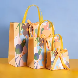 Новый дизайн, заводская цена, прекрасный подарок, цветок, белый пакет из крафт-бумаги для подарочной упаковки
