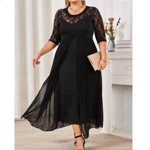 Nouveau design de mode d'<span class=keywords><strong>été</strong></span> Dentelle florale <span class=keywords><strong>noire</strong></span> Col rond Demi-manches Minceur Robes longues grande taille pour femmes - Product Image 1