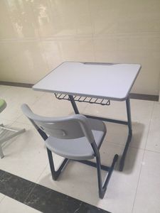 De alta calidad de jardín de plástico mesa y <span class=keywords><strong>silla</strong></span> conjunto niños <span class=keywords><strong>escritorio</strong></span> y <span class=keywords><strong>silla</strong></span> muebles de la escuela - Product Image 3
