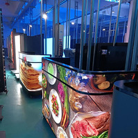 Écran LED de comptoir P2.5 2.5mm Courbé sur mesure 1080P/8K HDR 1000:1 Haute luminosité Affichage numérique intérieur/extérieur Résistant à la lumière du soleil