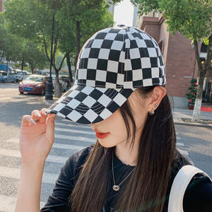 Gorra de béisbol universal unisex de 6 paneles, venta al por mayor, gorras personalizadas a cuadros versátiles para campista, gorras ajustables de tablero de ajedrez - Product Image 1