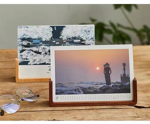 Soporte de calendario personalizado Madera de <span class=keywords><strong>haya</strong></span> Diseño de moda Base de calendario de madera Base de foto de madera - Product Image 2