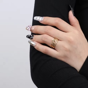 Anillo de Acero Inoxidable Chapado en Oro de 18K, Joyería Impermeable al por Mayor, Anillos Abiertos con Diseño de Estrellas y Luna para Mujer - Product Image 3