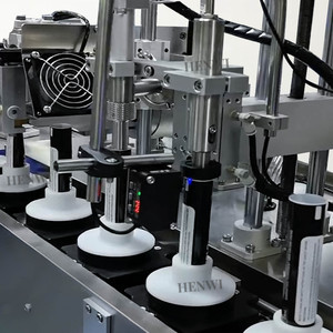 Henwi 1 Station Scellant de remplissage de tubes à ultrasons entièrement automatique Tube en plastique Dentifrice Gel pour les mains Savon Remplissage Machine de scellage à ultrasons - Product Image 6