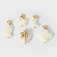Bord de mer vacances style Charm acier inoxydable Perle Shell Vie Arbre Trèfle Lune Étoile Petit Poisson Premium Accessoire Pendentif