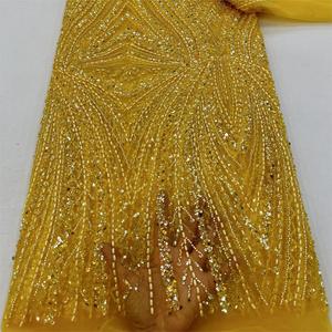 Tela de encaje de tul nigeriano de lujo de 125 cm de ancho con malla de cuentas bordadas de lentejuelas brillantes de poliéster para vestidos de novia - Product Image 1