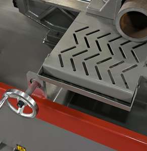 Scie à ruban métallique horizontale à tension manuelle Contrôle hydraulique GB4230 GB4240 avec composants de base Moteur et engrenage - Product Image 4