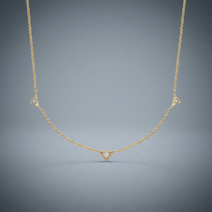 Collar de diamantes con incrustaciones triangulares - Product Image 2
