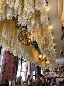 Fleurs artificielles de haute qualité à 4 tiges, en soie, motif fleur de <span class=keywords><strong>cerisier</strong></span>, magnifiques couleurs fraîches d'<span class=keywords><strong>automne</strong></span>, pour plafond de mariage et allée, fabriquées en Chine - Product Image 6