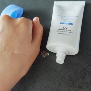 ครีมรองพื้นสีฟ้าที่ได้รับความนิยมมาก2025มีทั้งความชุ่มชื้นและการป้องกันแสงแดดมันเป็นสิ่งที่ต้องมีสำหรับการเดินทาง - Product Image 6