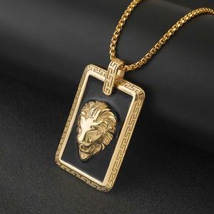 Colgante de Cabeza de León de Acero Inoxidable para Hombre, Moderno y Personalizado, con Resina Epoxi Retro, Chapado en Oro y Acero de Titanio - Product Image 2