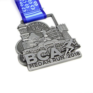Medalla de Premio 3D Personalizada de Aleación de Zinc para Corredores de Maratón y Carreras de 5K - Product Image 2