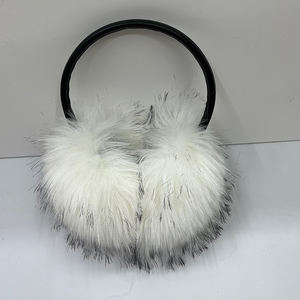 Женские Зимние теплые наушники из искусственного лисьего меха оптом регулируемые наушники с имитацией меха енота - Product Image 2