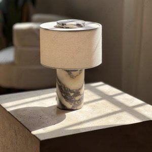 مصباح طاولة محمول قابل لإعادة الشحن بإضاءة LED خافتة للفنادق والمطاعم، مصباح طاولة فاخر من الرخام الطبيعي بدون أسلاك يعمل باللمس - Product Image 4