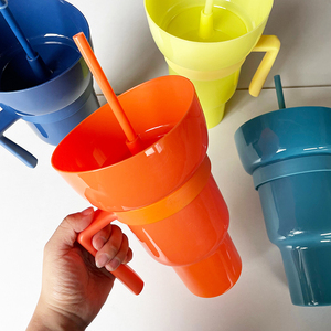 DD1860 -2 Plastic 2 in 1 Popcorn Drinking Cup for Snacks and Appetizers Stadium Drink Cups Bowl Holder With Straws