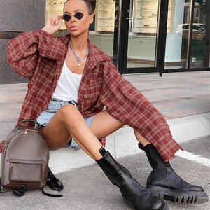 2025 otoño <span class=keywords><strong>mujer</strong></span> Casual suelta <span class=keywords><strong>camisa</strong></span> de manga larga Retro americano rojo escocés Plaid diseño antiguo algodón conejo poliéster - Product Image 3