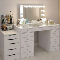 Commode de rangement moderne en bois blanc pour usage commercial, avec miroir éclairé par LED, idéale pour robes de mariée et maquillage, et table console.