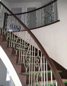 Заводская цена, черные белые 44-дюймовые Твердые кованые железные балясины с порошковым покрытием, лестница для квартиры - Product Image 5