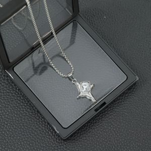 Collier Pendentif Papillon Croix Rétro Cubique Hip-Hop en Acier Inoxydable pour Hommes, Style Vintage, Zircon, Cadeau Tendance pour Hommes et Femmes, Vente en Gros - Product Image 3