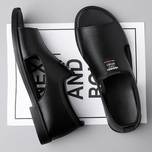 Sandalias de cuero para hombre, transpirables, con punta abierta, fáciles de poner, zapatos planos, calzado informal para uso diario al aire libre - Product Image 1