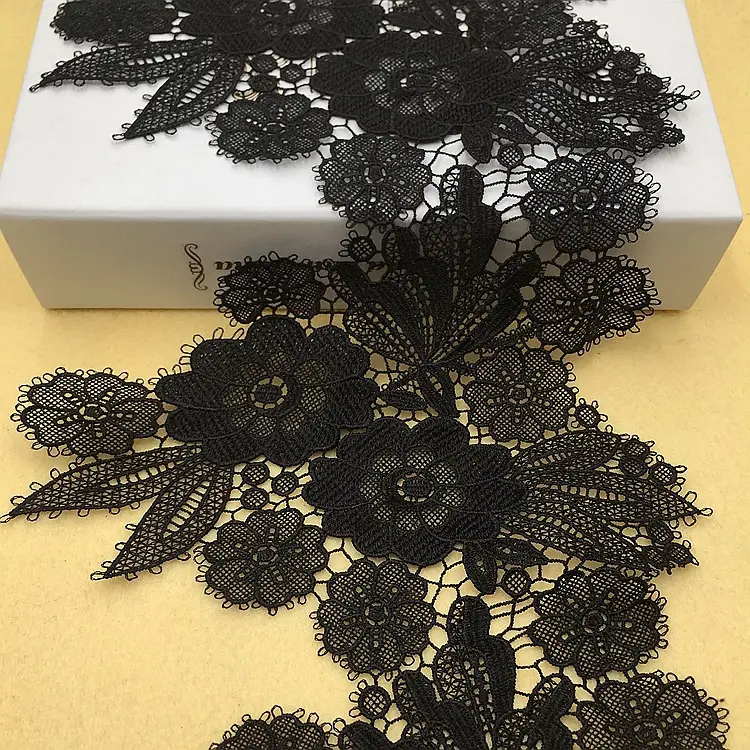 Venta al por mayor 3D Hallow out oro Escote de alta calidad bordado flor colorido encaje Trim patrones surtidos para DIY bordado