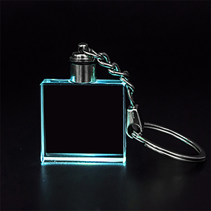 Porte-clés carré en verre cristal transparent imprimé UV personnalisé pas cher du Zhejiang, avec logo de voiture, décoration cadeau, lumière LED colorée - Product Image 1