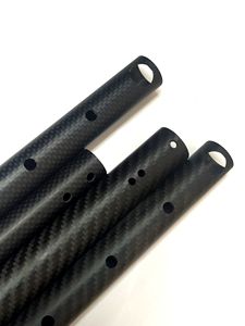 Haute rigidité Anti-vibration 12mm 15mm 18mm diamètre fibre de carbone UAV train d'atterrissage tige <span class=keywords><strong>Ultra</strong></span> <span class=keywords><strong>léger</strong></span> pour pièces d'<span class=keywords><strong>hélicoptère</strong></span> - Product Image 2