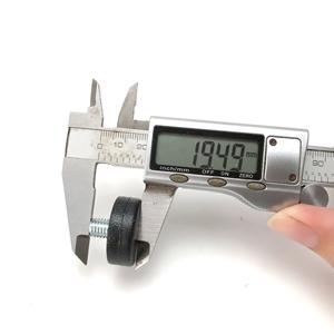 Coussin <span class=keywords><strong>de</strong></span> <span class=keywords><strong>pied</strong></span> réglable M8 Coussin à fond rond Équipement <span class=keywords><strong>de</strong></span> fitness Caoutchouc épais et silencieux Double support <span class=keywords><strong>Table</strong></span> et chaise Anti-collision - Product Image 4