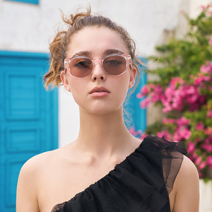 แว่นกันแดดทรงแคทอาย ZT-97008 รุ่น Unisex ป้องกันรังสียูวี 400 กรอบใส เลนส์ PC ระดับ 2 ป้องกันแสงแดด กรอบพลาสติกและโลหะ - Product Image 3