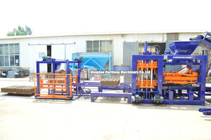 Machine à blocs creux en <span class=keywords><strong>ciment</strong></span> QT10-15, ligne de production de blocs hydrauliques entièrement automatique, machine à fabriquer des blocs creux en béton - Product Image 5