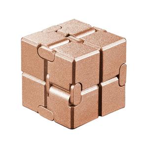 Jouets promotionnels en gros : Nouveau Fidget Cube amélioré, jouets sensoriels pour les doigts, cube infini en métal pour soulager le stress et l'anxiété - Product Image 6