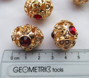 Cuentas de filigrana de latón con diamantes de imitación de cristal 22x18,5mm Espaciador de cuentas huecas Olivary - Product Image 3