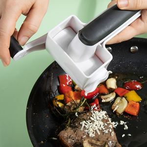 ANJUKE - Meilleure vente - Gadget de cuisine - Râpe à <span class=keywords><strong>fromage</strong></span> rotative et trancheuse - Acier inoxydable - Respectueux de l'environnement - Sans danger pour les aliments - Léger (184 g) - Product Image 4