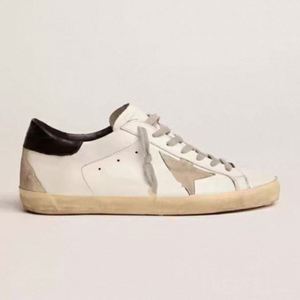 Zapatillas Casuales de Mujer Estilo Vintage con Diseño de Estrellas, Tacón Oculto y Función de Aumento de Altura - Product Image 1