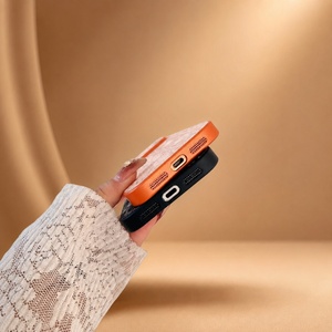 เคสโทรศัพท์กันกระแทกพิมพ์ลายหนังงูสำหรับ iPhone - Product Image 6