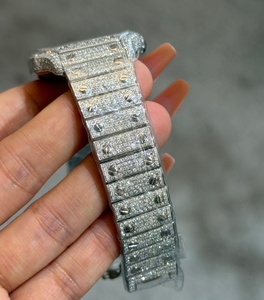 Reloj de Pulsera de Lujo con Diamantes Moissanite VVS Plateados, Correa de Acero Inoxidable Premium, Ideal para Ocasiones de Negocios - Product Image 3