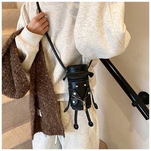 Sac bandoulière pour femme Yuzo, <span class=keywords><strong>Dracula</strong></span>, Wind, Super Hot Small Bag, Nouveau modèle 2026, mignon et original pour fille - Product Image 4