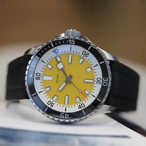 <b>Automatic</b> Mechanical Dial Men's Wristwatch with Rubber Strap and Luminous square Hour Markers for Analog Can customize logo - Product Image 3