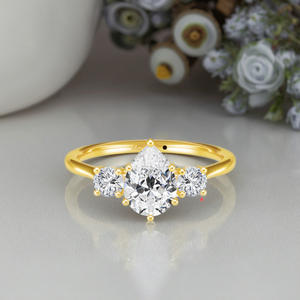 Di alta qualità Custom classico 14k 18k oro VVS Moissanite <span class=keywords><strong>anello</strong></span> <span class=keywords><strong>3</strong></span> pietra <span class=keywords><strong>anello</strong></span> d'oro da donna gioielli da sposa oro massiccio splendida - Product Image 1