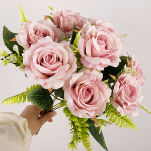 Bouquet de roses artificielles 9 têtes, fleurs en soie roses, décoration de mariage, haute simulation, réutilisable, cadeau pour la Saint-Valentin, la fête des mères - Product Image 1