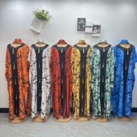 Nouvelle Robe Maxi Abaya Africaine Imprimée Tie-Dye d'Été avec Détails à Pompons, Anti-Plis, Séchage Rapide, et Foulard Assorti