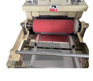 Machine de découpe automatique pour formes trapézoïdales, parallélépipédiques, triangulaires, sangles, rubans en nylon, ceintures, PVC, PP et bois, certifiée CE - Product Image 5
