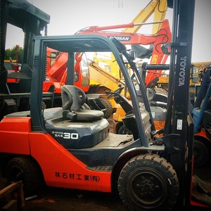 Chariot élévateur TOYOTA FD30 d'occasion, chariot élévateur, nouveau, en solde, 90% - Product Image 4