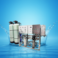 Purificateur d'eau pour usine alimentaire 2000L/H avec réservoir en fibre de verre, système d'osmose inverse, pompe, adoucisseur, filtre, garantie 1 an