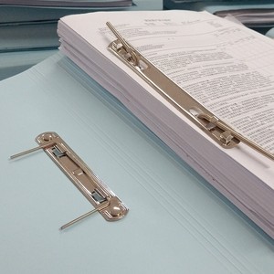 <span class=keywords><strong>Pince</strong></span> à ressort métallique à 2 trous <span class=keywords><strong>pour</strong></span> reliure de documents - Product Image 3